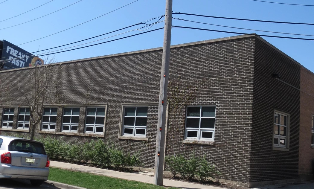 a5647f_7caf7d617fed478493ecc3039f2f895e_mv2